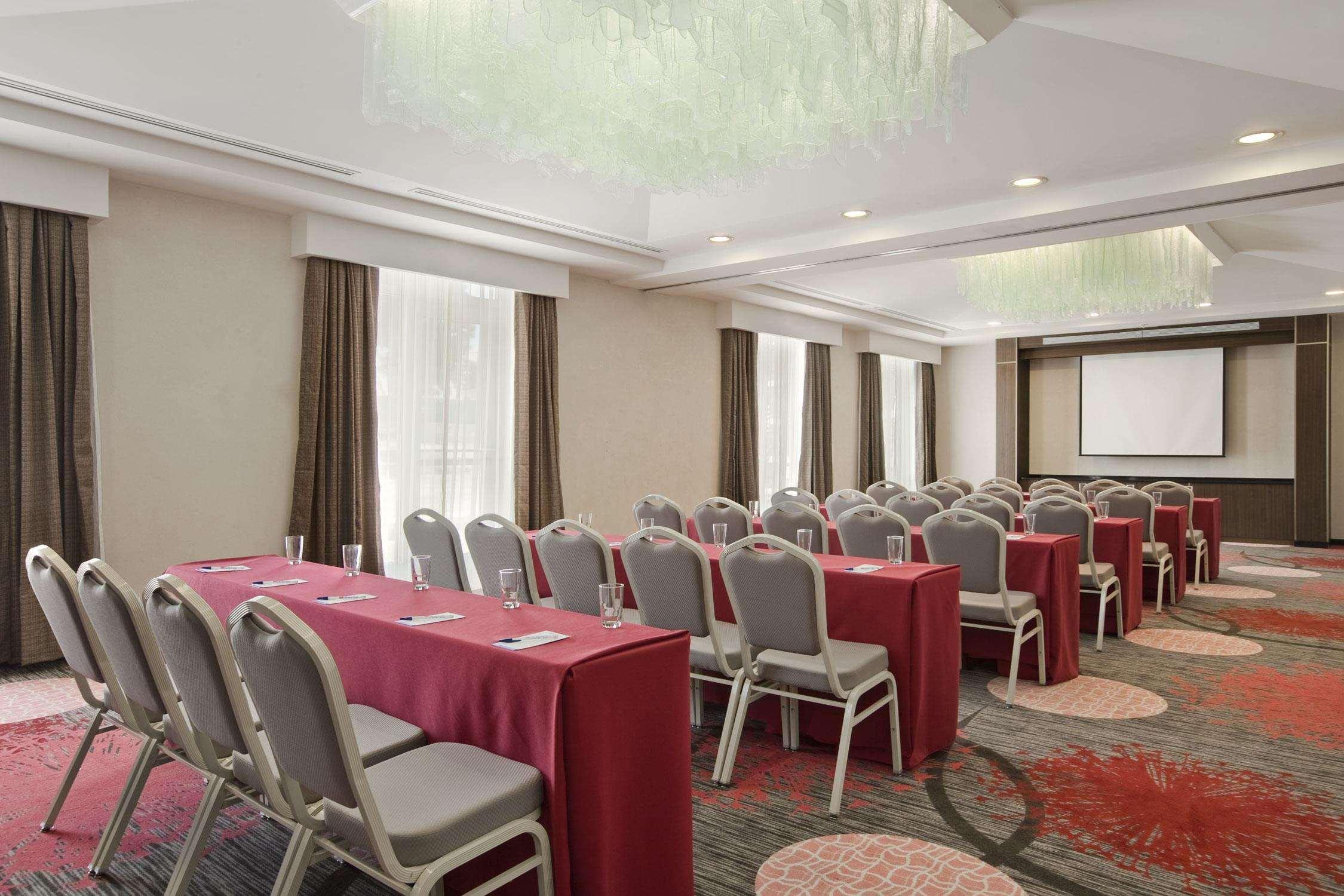 Hilton Garden Inn Tuxtla Gutiérrez Negócio foto